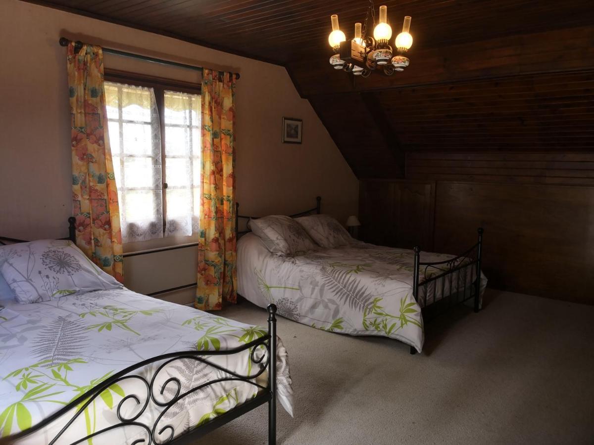 Au Jardin Fleuri Bed & Breakfast Secondigny Ngoại thất bức ảnh